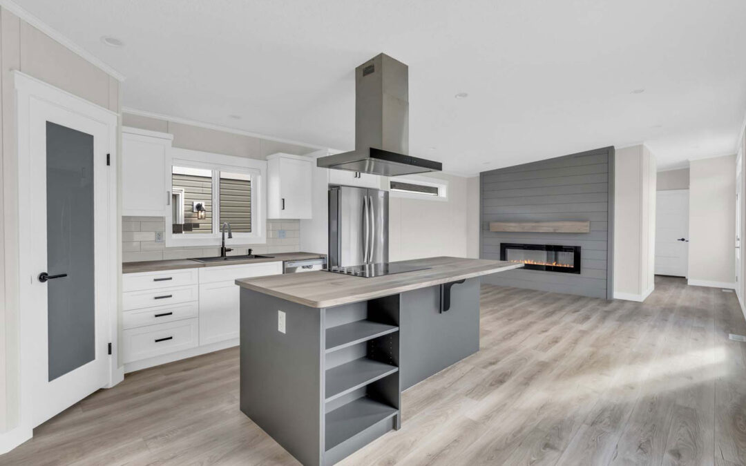 Kitchen with White Shaker cabinet doors